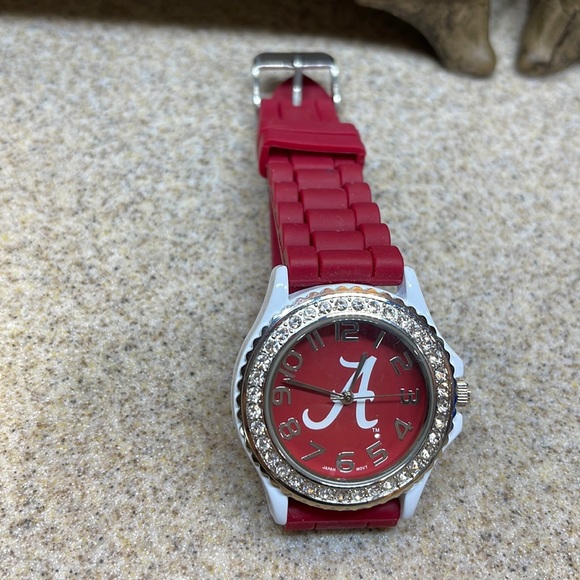 ALABAMA FANS. RED and WHITE WATCH WITH WHITE A ON FACE.  NEW BATTERY main image 11